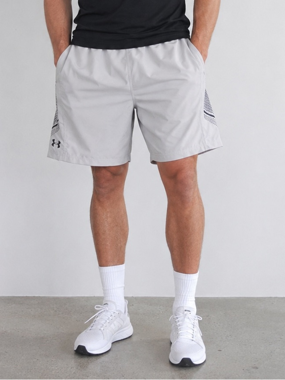 Under Armour Men's Light Gray Athletic Shorts with Side Graphic